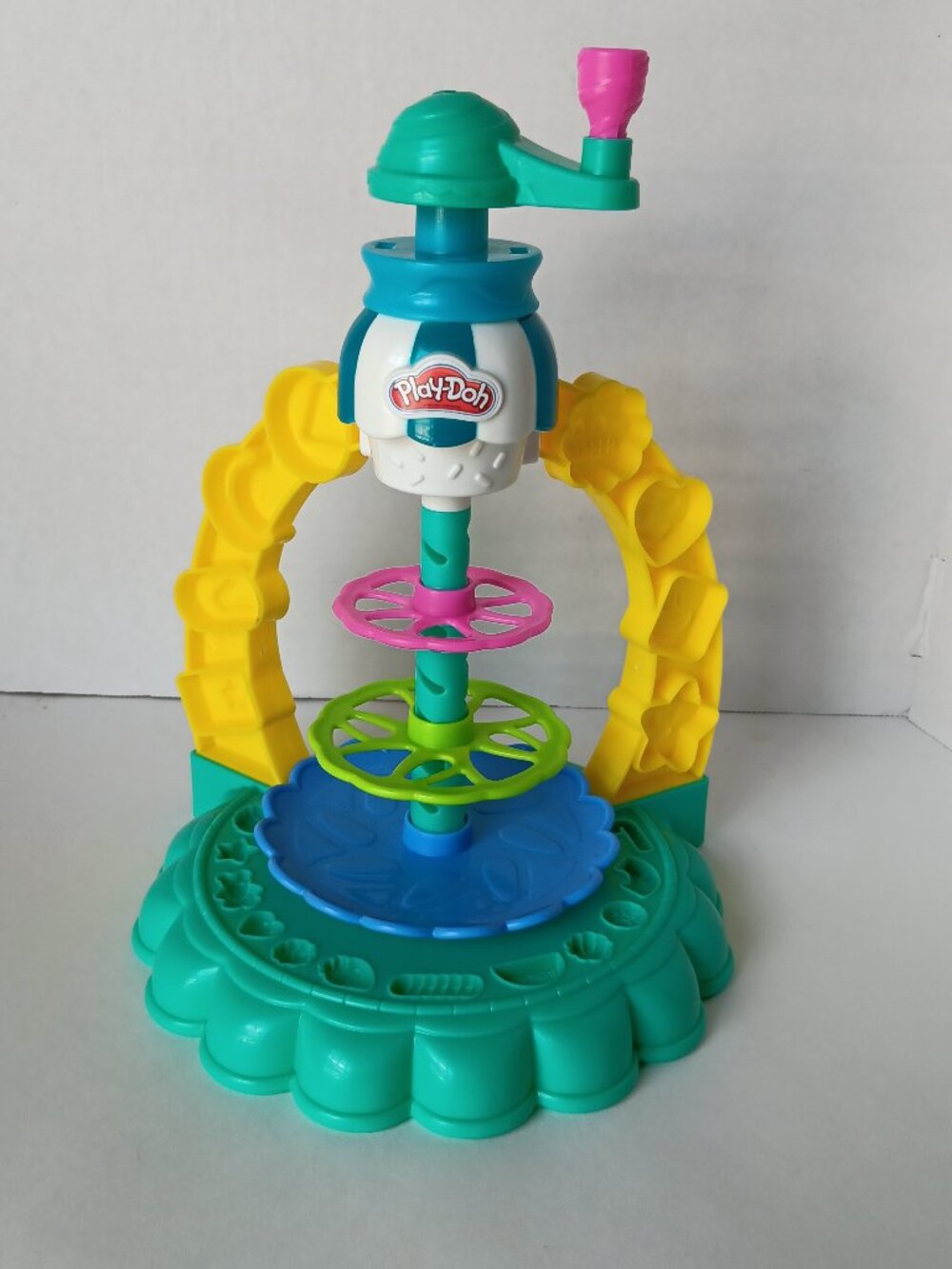 Play-Doh Kitchen Creations Sprinkle Cookie Surprise Play Device